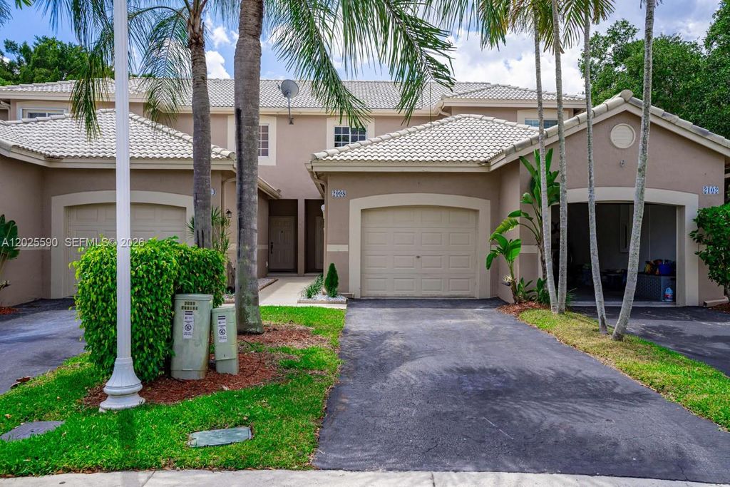2098 Madeira Dr, Weston, FL 33327