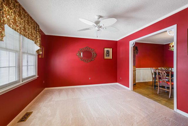 116 EMERALD HILL DR, Fishersville, VA 22939