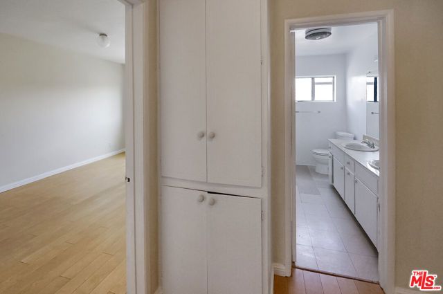 1518 Berkeley Street 3, Santa Monica, CA 90404
