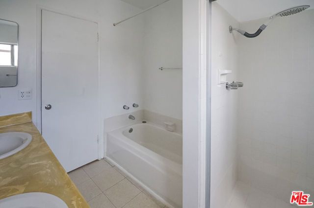 1518 Berkeley Street 3, Santa Monica, CA 90404