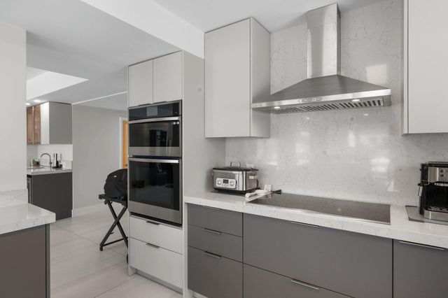 10180 W Bay Harbor Drive 2a, Bay Harbor Islands, FL 33154