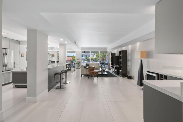 10180 W Bay Harbor Drive 2a, Bay Harbor Islands, FL 33154