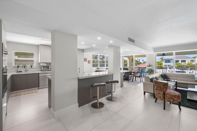 10180 W Bay Harbor Drive 2a, Bay Harbor Islands, FL 33154