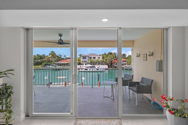 10180 W Bay Harbor Drive 2a, Bay Harbor Islands, FL 33154