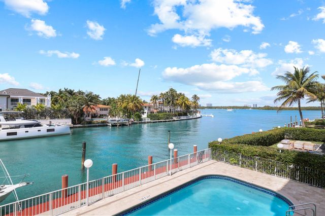 10180 W Bay Harbor Drive 2a, Bay Harbor Islands, FL 33154