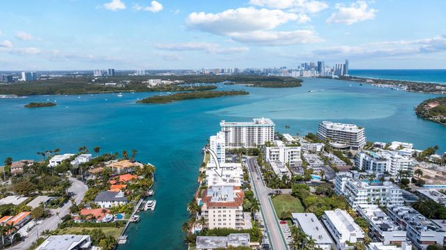 10180 W Bay Harbor Drive 2a, Bay Harbor Islands, FL 33154