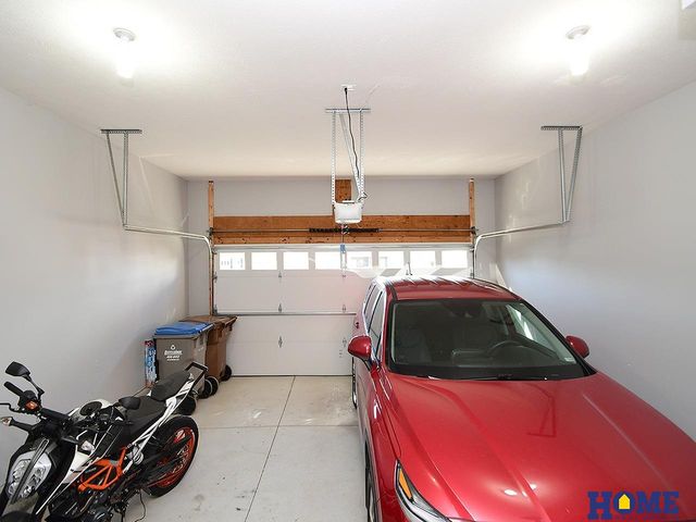 5806 S 94th Street, Lincoln, NE 68526