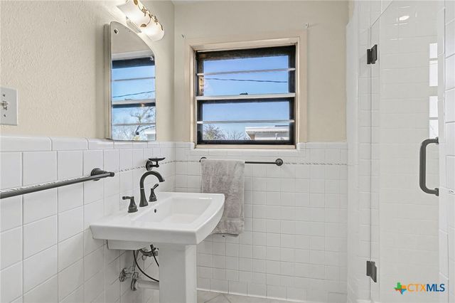 120 N 29th Street, Gatesville, TX 76528