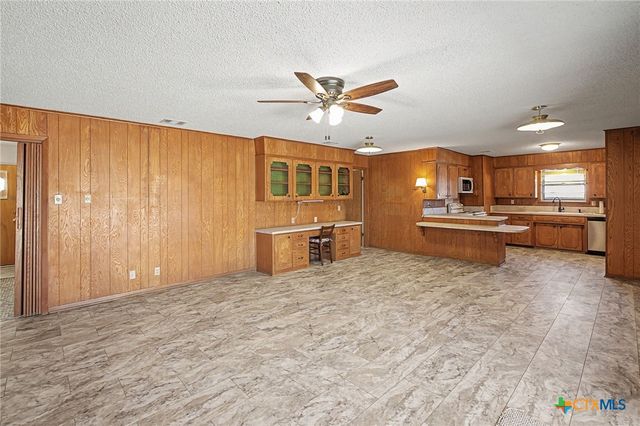 120 N 29th Street, Gatesville, TX 76528