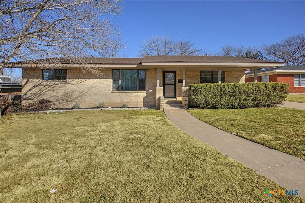 120 N 29th Street, Gatesville, TX 76528
