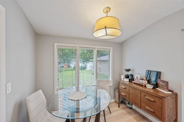 6419 Franklin Avenue, Windsor Heights, IA 50324