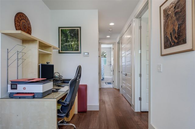 2201 E 9th ST, Austin, TX 78702