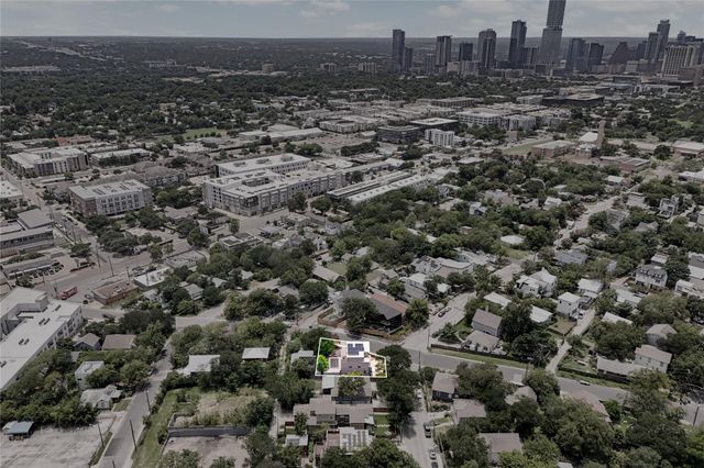 2201 E 9th ST, Austin, TX 78702