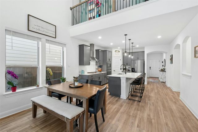 136 Banyon DR, Liberty Hill, TX 78642