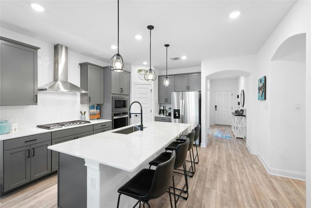 136 Banyon DR, Liberty Hill, TX 78642