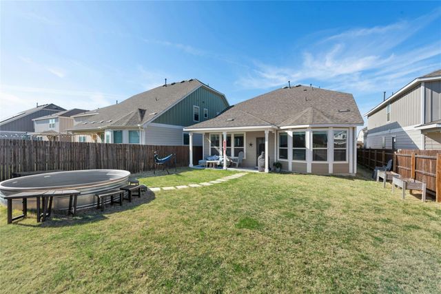 136 Banyon DR, Liberty Hill, TX 78642