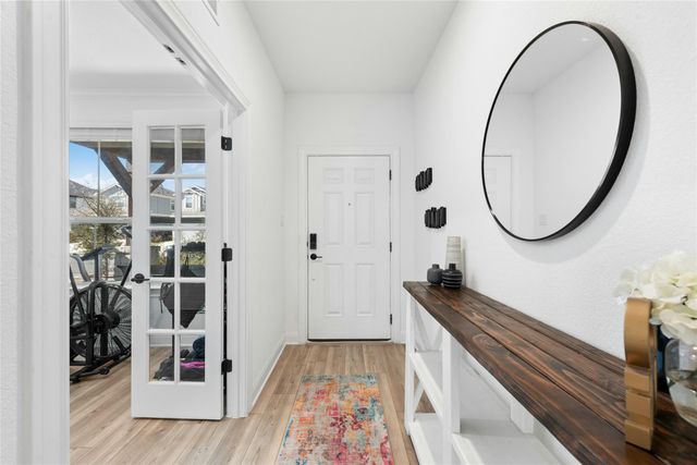 136 Banyon DR, Liberty Hill, TX 78642