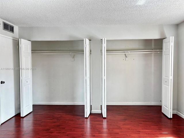 9970 SW 88th St 914-9, Miami, FL 33176