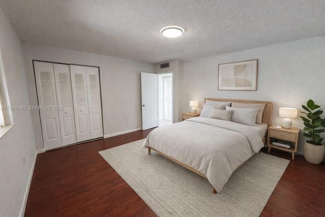 9970 SW 88th St 914-9, Miami, FL 33176