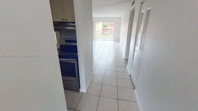 9970 SW 88th St 914-9, Miami, FL 33176