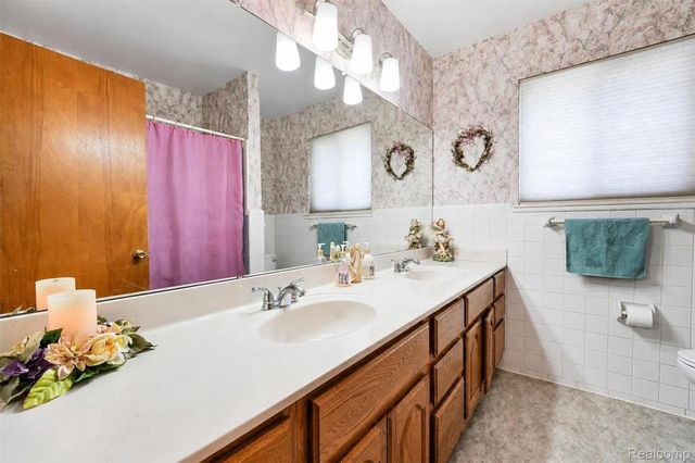 7677 Terri Drive, Westland, MI 48185