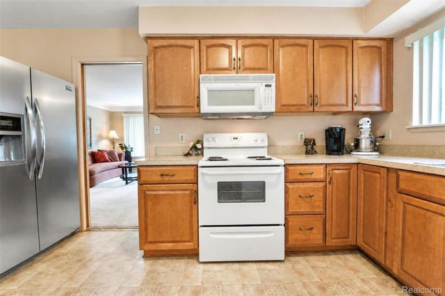 7677 Terri Drive, Westland, MI 48185