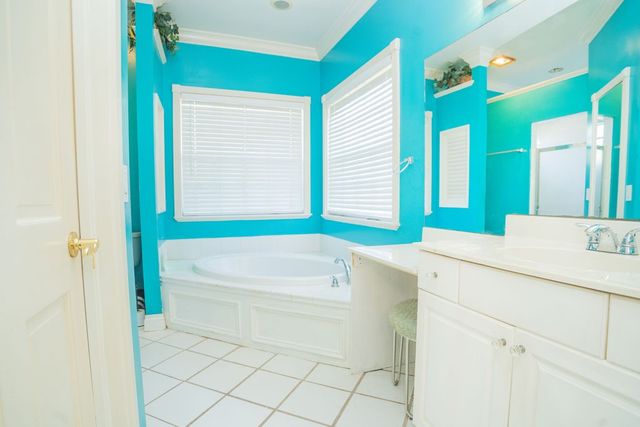 1330 32nd Avenue SW, Vero Beach, FL 32968