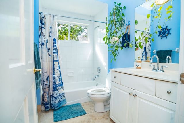 1330 32nd Avenue SW, Vero Beach, FL 32968