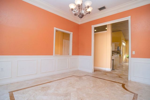 1330 32nd Avenue SW, Vero Beach, FL 32968