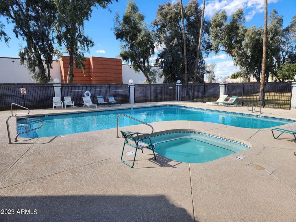 3716 E UNIVERSITY Drive 2002, Mesa, AZ 85205