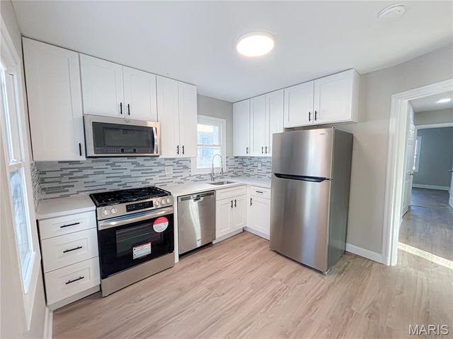 3183 Clifton Avenue, St Louis, MO 63139