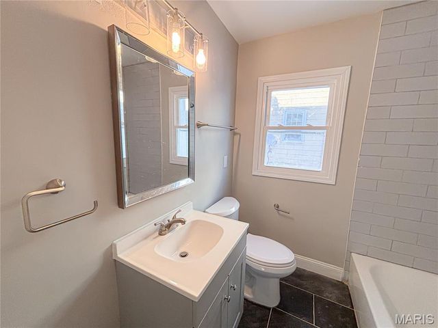 3183 Clifton Avenue, St Louis, MO 63139