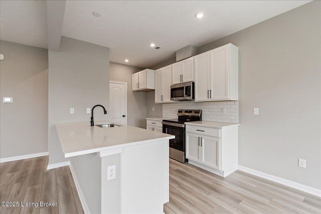 194 Harvest Point Way 202B, Mt Washington, KY 40047