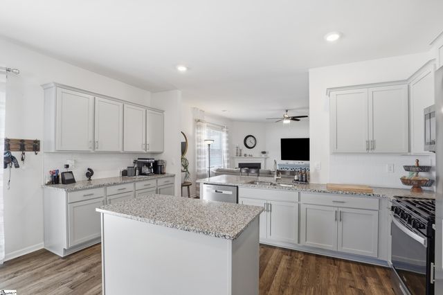 47 Oak Edge Lane, Greer, SC 29651