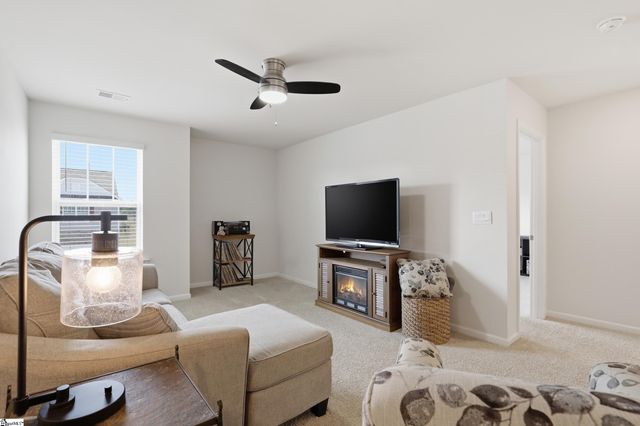 47 Oak Edge Lane, Greer, SC 29651