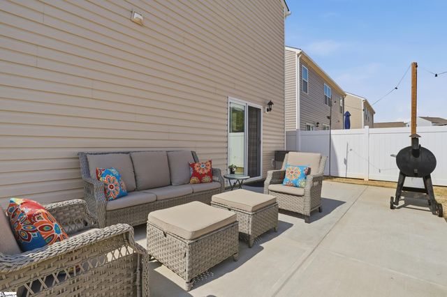 47 Oak Edge Lane, Greer, SC 29651