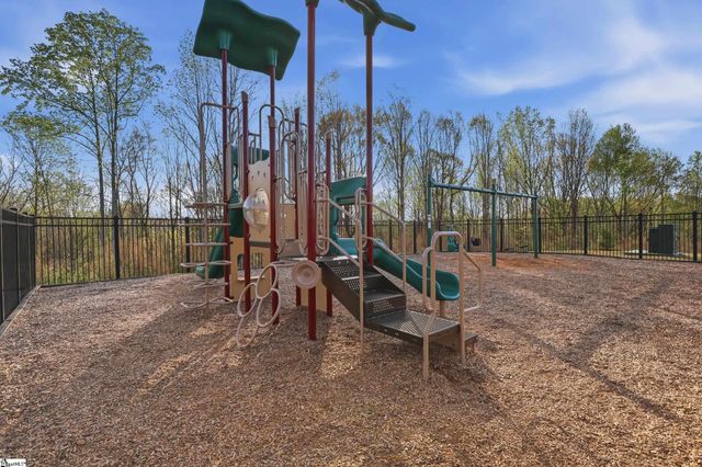 47 Oak Edge Lane, Greer, SC 29651