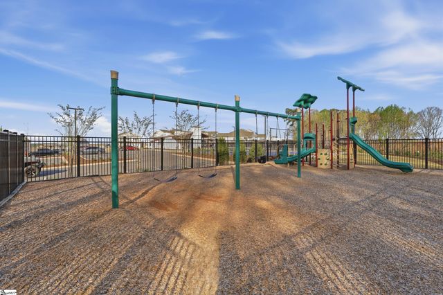 47 Oak Edge Lane, Greer, SC 29651