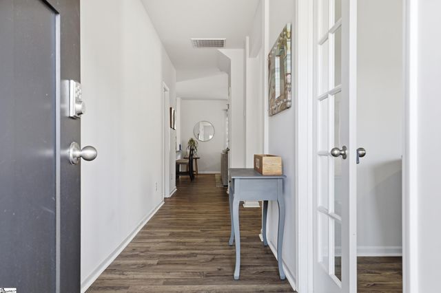 47 Oak Edge Lane, Greer, SC 29651