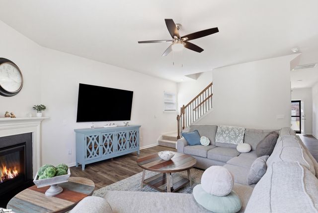 47 Oak Edge Lane, Greer, SC 29651