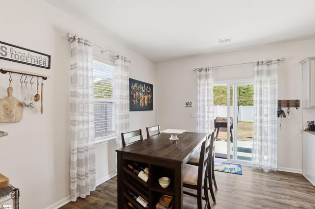 47 Oak Edge Lane, Greer, SC 29651