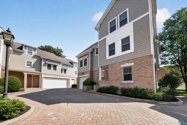 88 Maple Tree Avenue E, Stamford, CT 06906