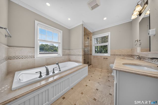 88 Maple Tree Avenue E, Stamford, CT 06906