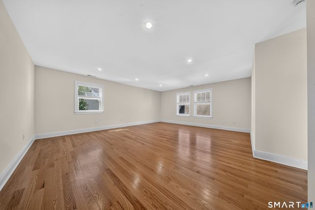88 Maple Tree Avenue E, Stamford, CT 06906