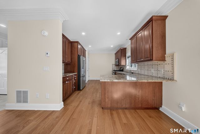 88 Maple Tree Avenue E, Stamford, CT 06906