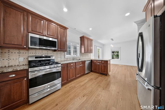 88 Maple Tree Avenue E, Stamford, CT 06906