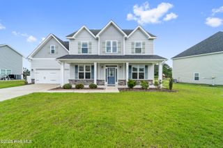 283 Southwest Plantation Drive, Maple Hill, NC 28454