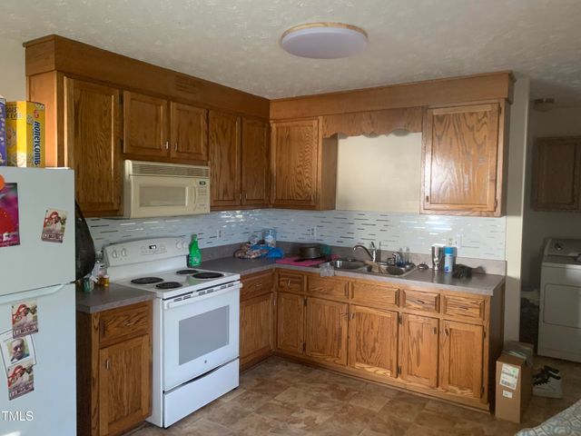 5574 Heather Street, Hope Mills, NC 28348