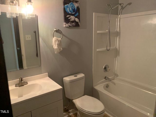 5574 Heather Street, Hope Mills, NC 28348