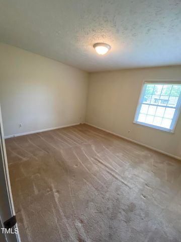 5574 Heather Street, Hope Mills, NC 28348